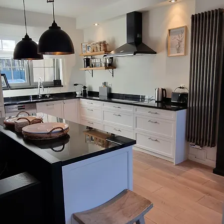 Mooi House بيت للعطل